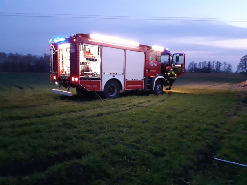 Policjanci i strażacy szukają zaginionego mężczyzny w Wołczynie. Podczas akcji znaleźli zwłoki innej osoby!