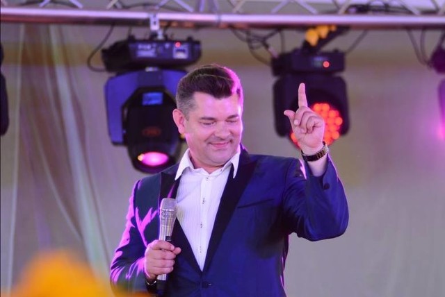 Gwiazdą niedzielnej imprezy na rynku w Goszczynie będzie Zenek Martyniuk i zespół Akcent, który zagra największe hity disco polo.