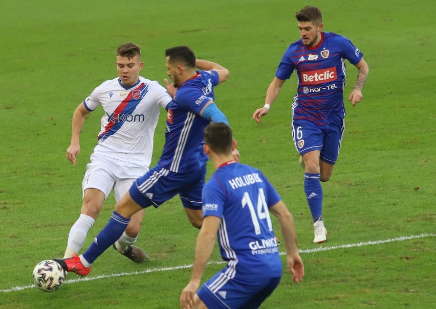 20.12.2020. Piast Gliwice - Raków Częstochowa 0:0....