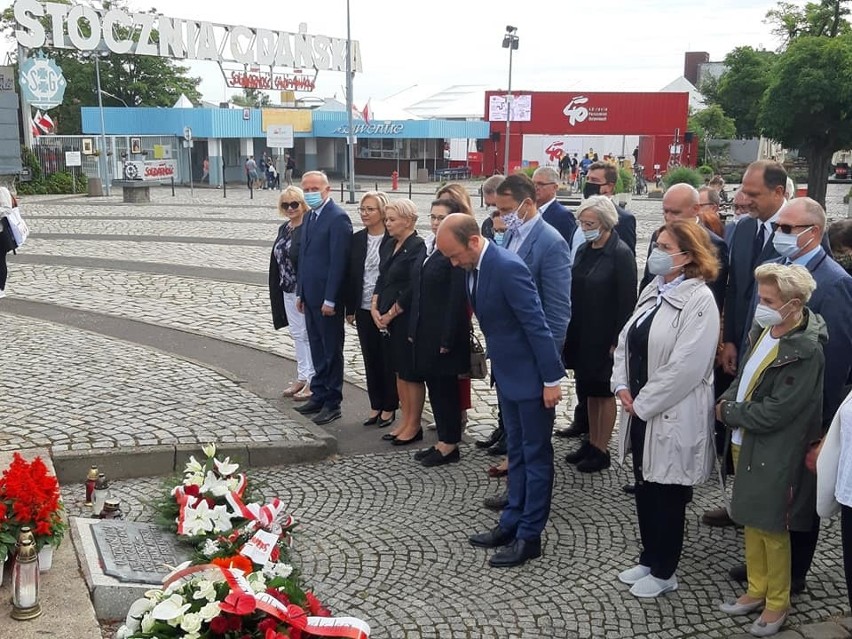 Borys Budka przy Pomniku Poległych Stoczniowców w Gdańsku: "Ideały Solidarności są aktualne do teraz"