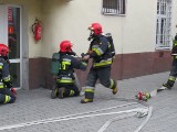 Ćwiczenia przeciwpożarowe w zwoleńskiej komendzie policji