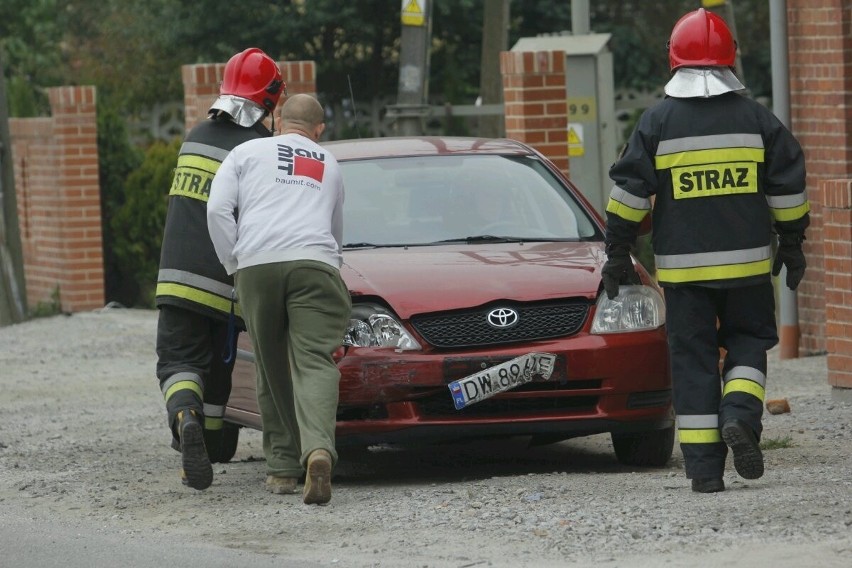 Wypadek na skrzyżowaniu Grota Roweckiego i Kurpiów - Wrocław...