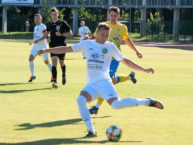 Piłkarze Lechii Zielona Góra od remisu ze Stalą Brzeg rozpoczęli nowy sezon w trzeciej lidze.