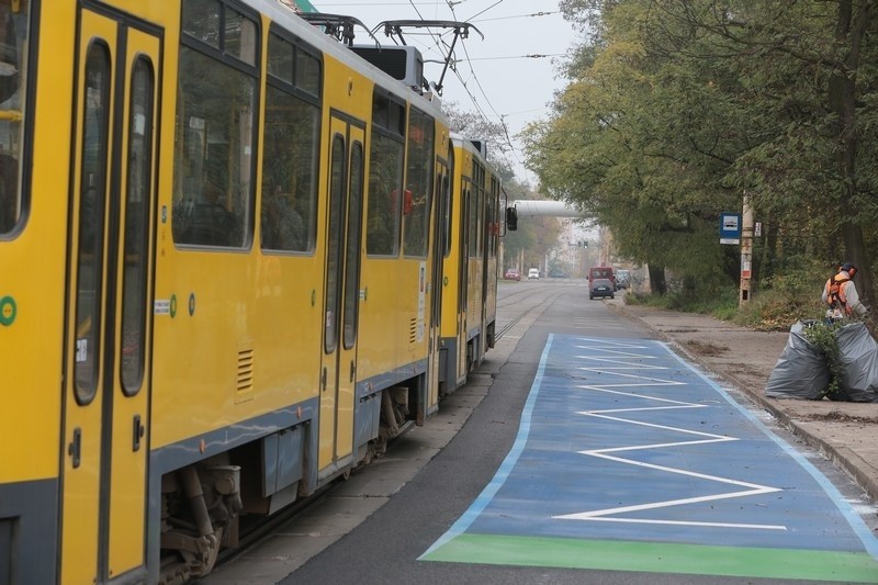 Montaż mat poprzedzony został wymianą nawierzchni na niemal...