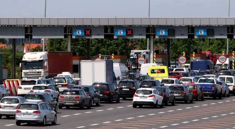 Uwaga, olbrzymi korek przed bramkami na autostradzie A4!