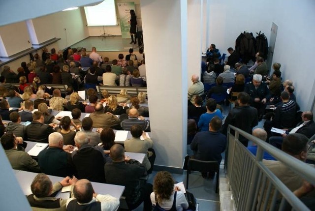 Na spotkanie informacyjne Izby Celnej w Kielcach przyszło ponad 300 zainteresowanych przedsiębiorców