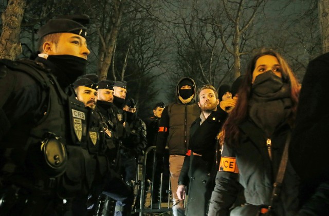 Protesty we Francji. Tym razem na ulice wyszli policjanci. Domagają się poprawy warunków pracy
