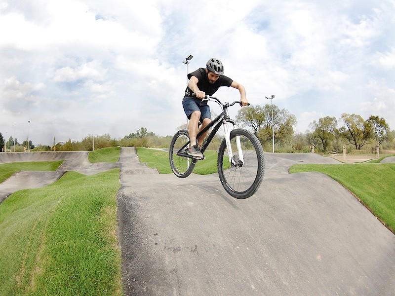 W Nowym Sączu powstał największy pumptrack w UE [ZDJĘCIA]