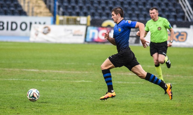 Zawisza Bydgoszcz prowadził 1:0, ale przegrał 1:2.