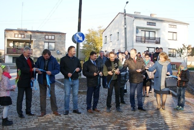 Lipie: Nowe drogi na osiedlu