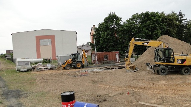 Już rozpoczęły się wykopy pod fundamenty nowego przedszkola w Przytyku.