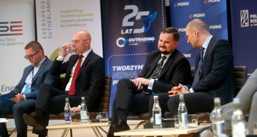 Na Politechnice Rzeszowskiej trwa konferencja "Bezpieczeństwo energetyczne – filary i perspektywa rozwoju"[ZDJĘCIA, WIDEO]