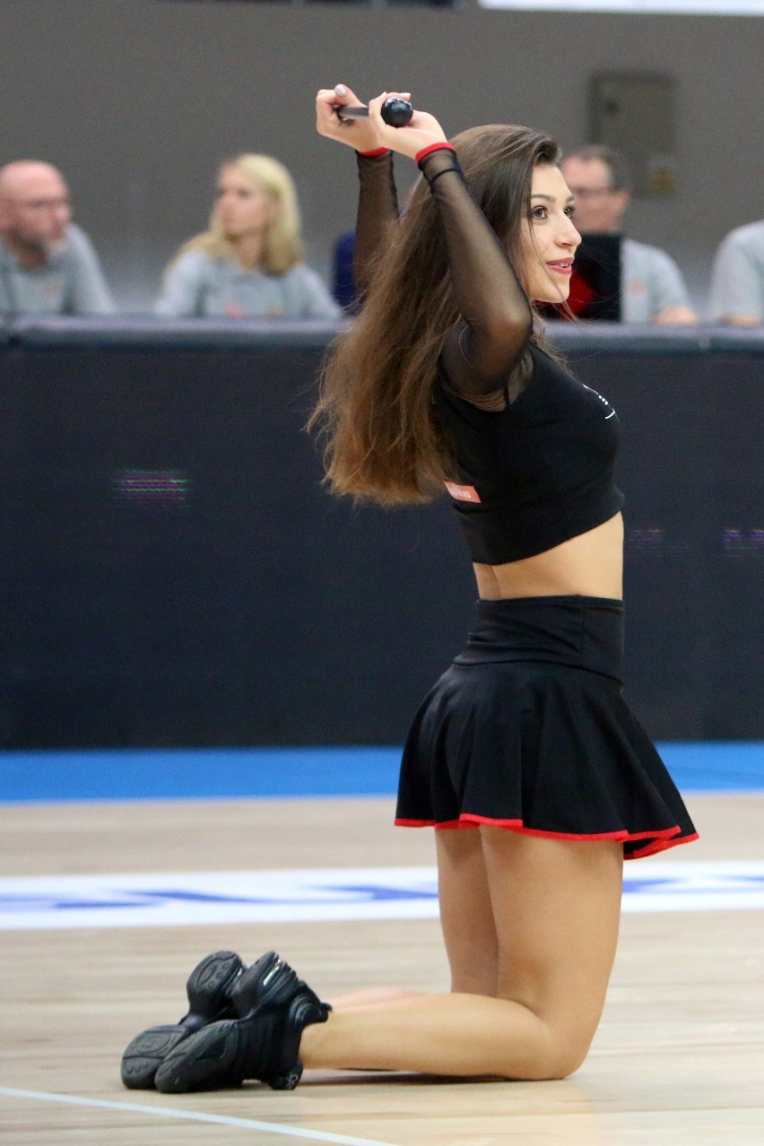 Start Lublin - AZS Koszalin. Zobacz, jak tańczą piękne cheerleaderki z grupy UDS Cheerleaders (ZDJĘCIA)
