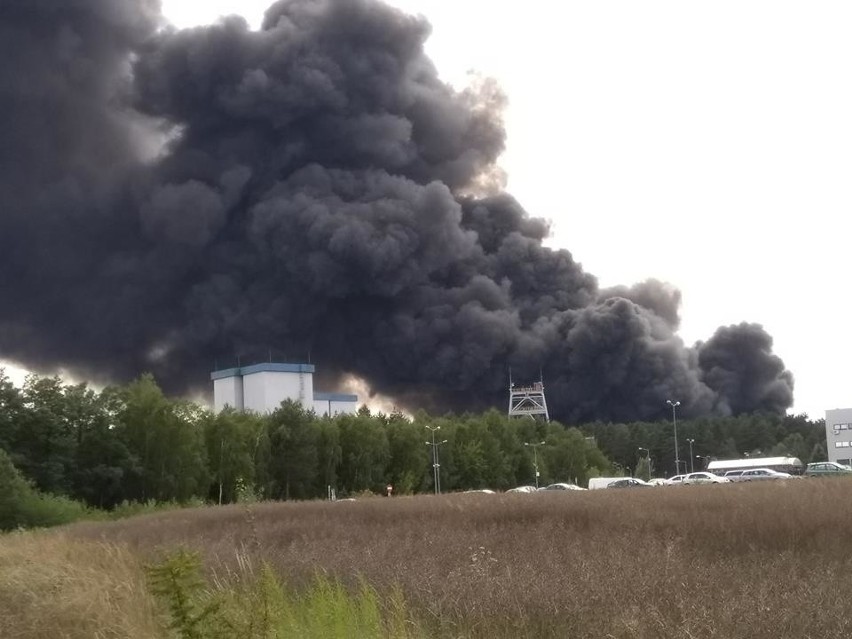 Płonie składowisko odpadów niebezpiecznych pod Głogowem.