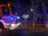 Strażacy ewakuowali mieszkańców domu w miejscowości Łęgi. Zarwał się sufit