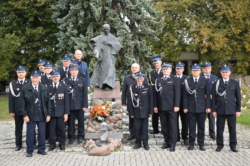 Strażacy z gminy Rusinów pielgrzymowali do Niepokalanowa