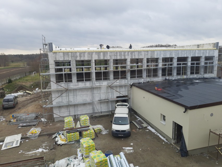 W Dzierzkówku Starym w gminie Skaryszew trwa budowa hali sportowej. Zobaczcie zdjęcia