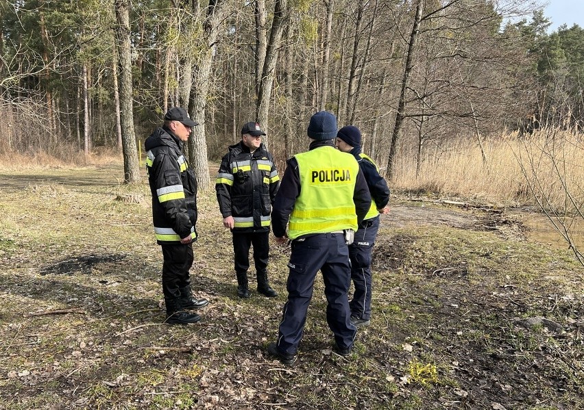 Augustów. Szczęśliwy finał poszukiwań 40-latki. Kilkudziesięciu mundurowych przeczesywało zalesiony teren 