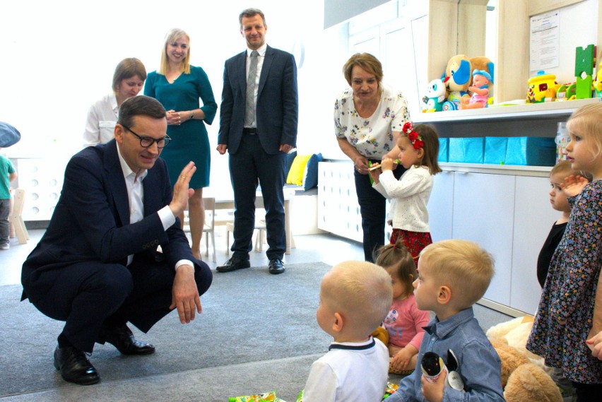 Wizyta premiera Mateusza Morawieckiego w Klubie Dziecięcym w...