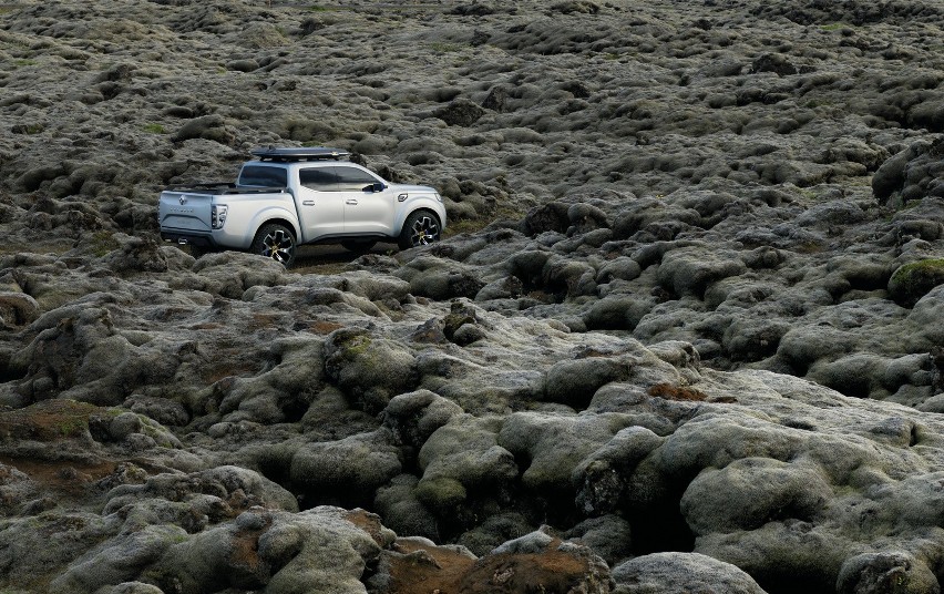 Renault Alaskan Concept to samochód pokazowy pick-up o...