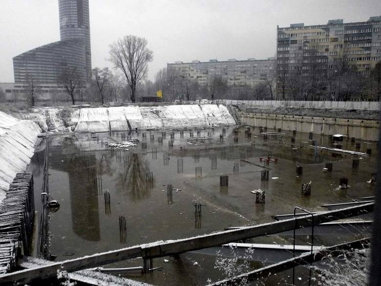 Tak  wyglądał plac budowy w listopadzie 2013 roku. Zdjęcie...