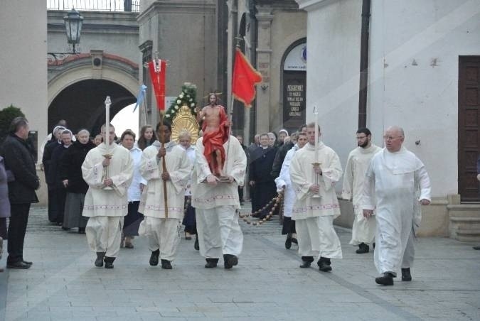 Procesja rezurekcyjna na Jasnej Górze