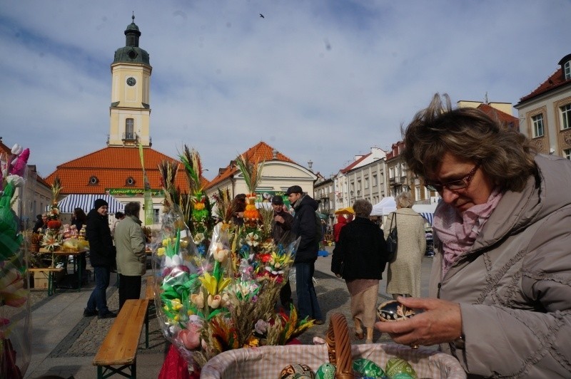 Rynek Kościuszki. XXIII Jarmark Wielkanocny Sztuki Ludowej (zdjęcia, wideo)