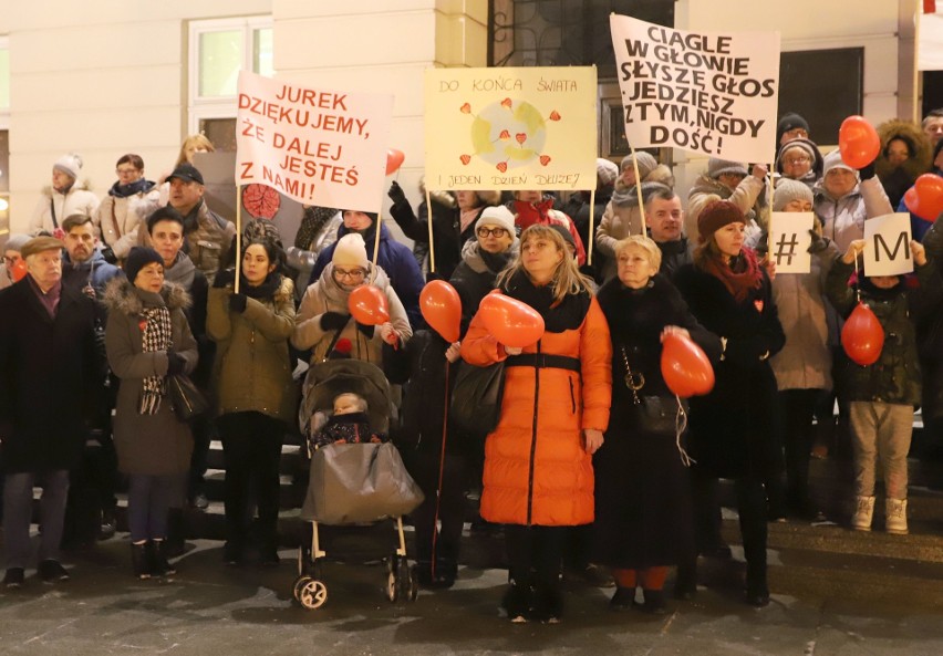 #MuremZaOwsiakiem w Radomiu. Mieszkańcy podziękowali Jurkowi Owsiakowi 