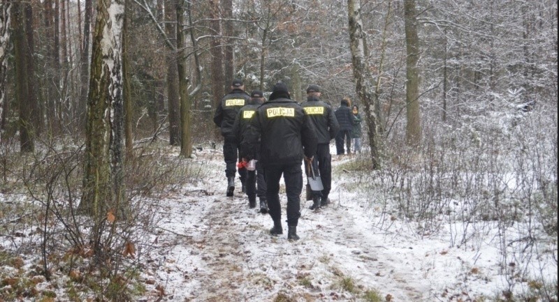 Ciało 20-letniego mężczyzny znaleziono w lesie na trasie...