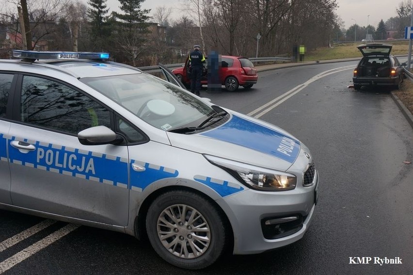 Wypadek w Rybniku: Uderzył w auto którym podróżowała rodzina z 2,5 letnim dzieckiem