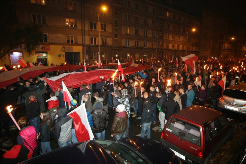 W marszu narodowców we Wrocławiu uczestniczyło ok. 8 tys....