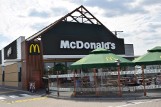 McDonald's w Augustowie otwarty. W restauracji pełno ludzi