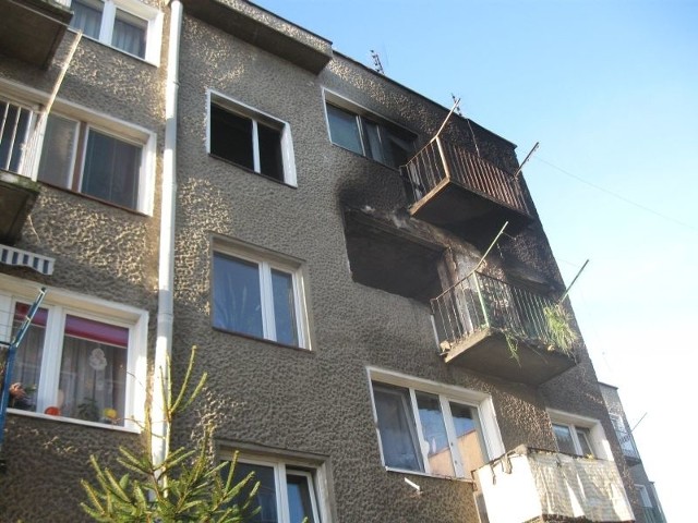 Pożar wybuchł nad ranem w mieszkaniu przy ul. Białej w Łęknicy.