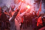 Policja podsumowała Marsz Niepodległości w Poznaniu. Mandaty i zatrzymanie