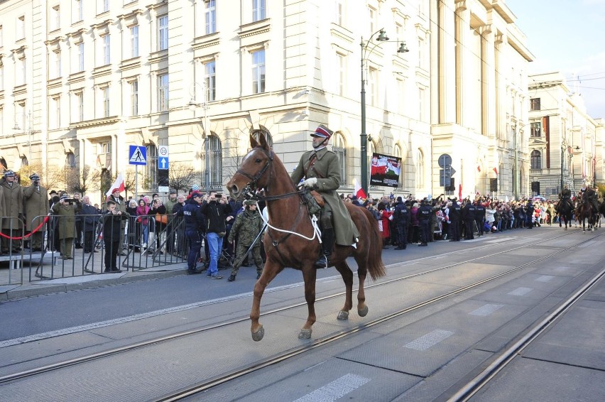 Kraków. Tak kiedyś 11 listopada obchodziliśmy Święto Niepodległości. W tym roku tego zabraknie [ZDJĘCIA]