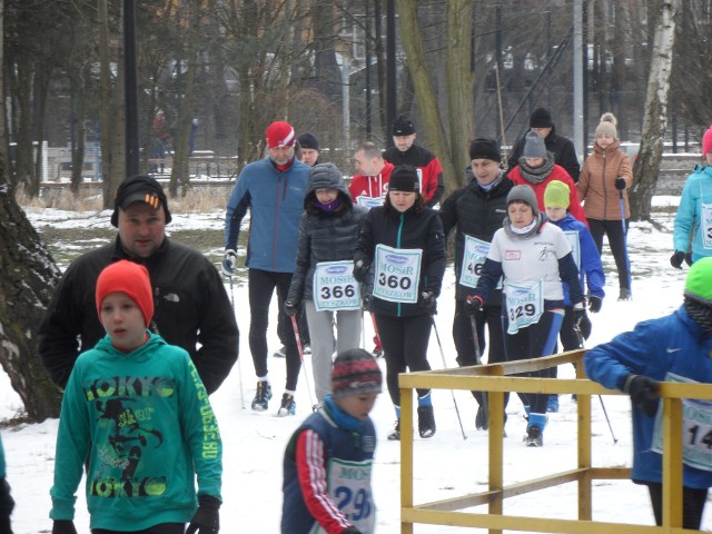 W centrum rekreacyjno-sportowym "Dotyk Jury" w Myszkowie    odbył się "Bieg po zdrowie", jeszcze jako Bieg Walentynkowy