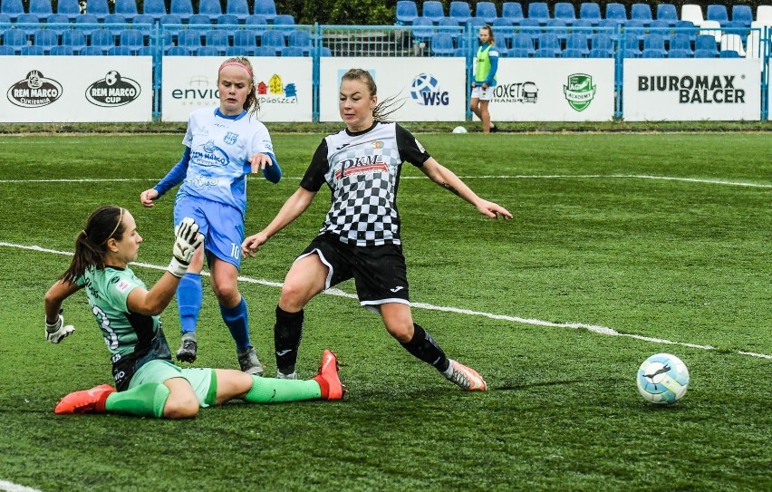 Bydgoskie piłkarski przegrały na własnym stadionie z...