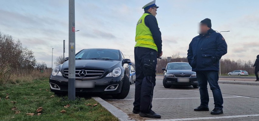 Do zdarzenia doszło w piątek po południu na ul. Władysława...