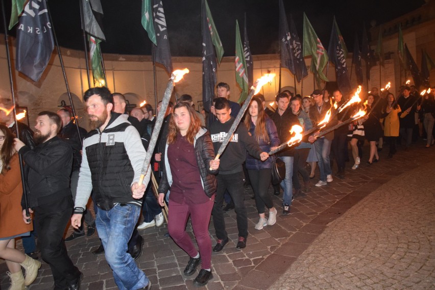 Pielgrzymka Środowiska Narodowego  od sześciu lat gromadzi...