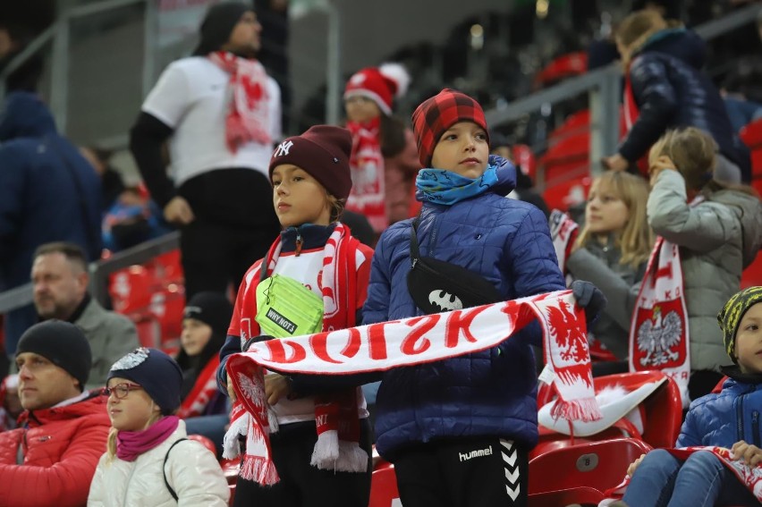 26.10.2021 tychy pilka nozna kobiet polska - albania kibice...