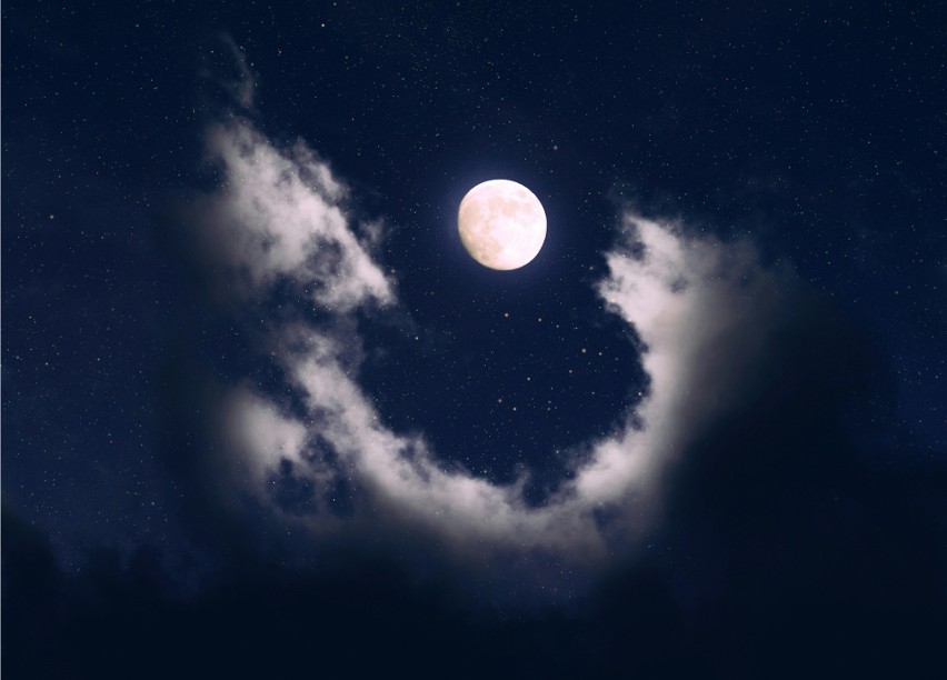 Robaczy Księżyc zwany też Księżycem Śmierci - 25 marca...