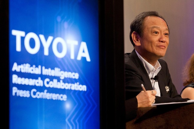 Toyota nawiązała współpracę z Massachusetts Institute of Technology i Uniwersytetem Stanforda w dziedzinie badań nad sztuczną inteligencją. Celem współpracy jest rozwijanie zaawansowanych systemów bezpieczeństwa czynnego opartych na sztucznej inteligencji Fot. materiały prasowe
