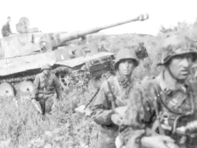 Grenadierzy pancerni SS podczas bitwy na Łuku Kurskim, lipiec 1943. 
