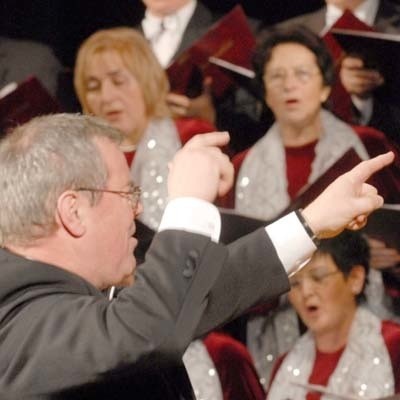 Piątkowe otwarcie zboru uświetnił koncert sulechowskiego chóru Cantabile, który świętuje jubileusz 25-lecia działalności