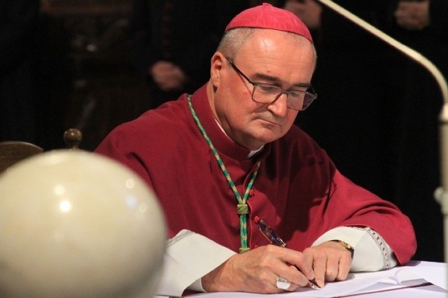 Diecezja płocka ma nowego ordynariusza. Biskupem został Szymon Stułkowski.