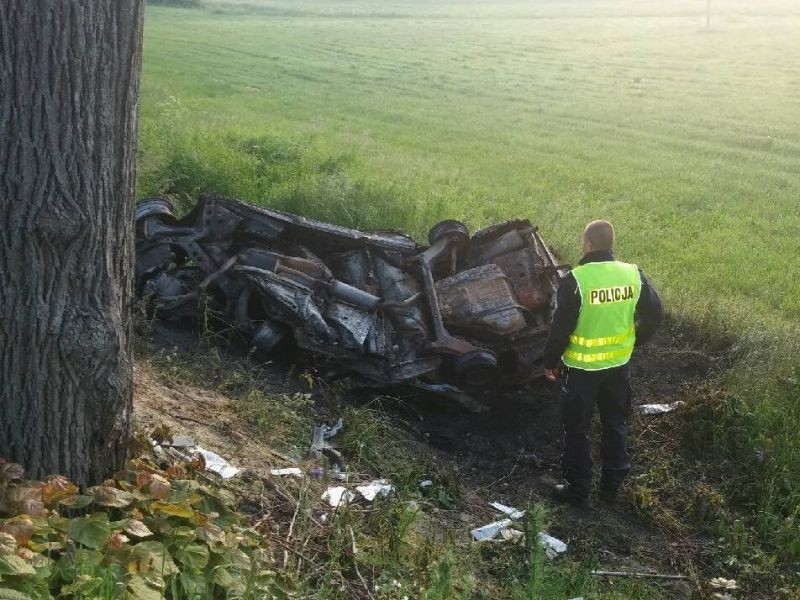 Dziś nad ranem na drodze powiatowej prowadzącej do...