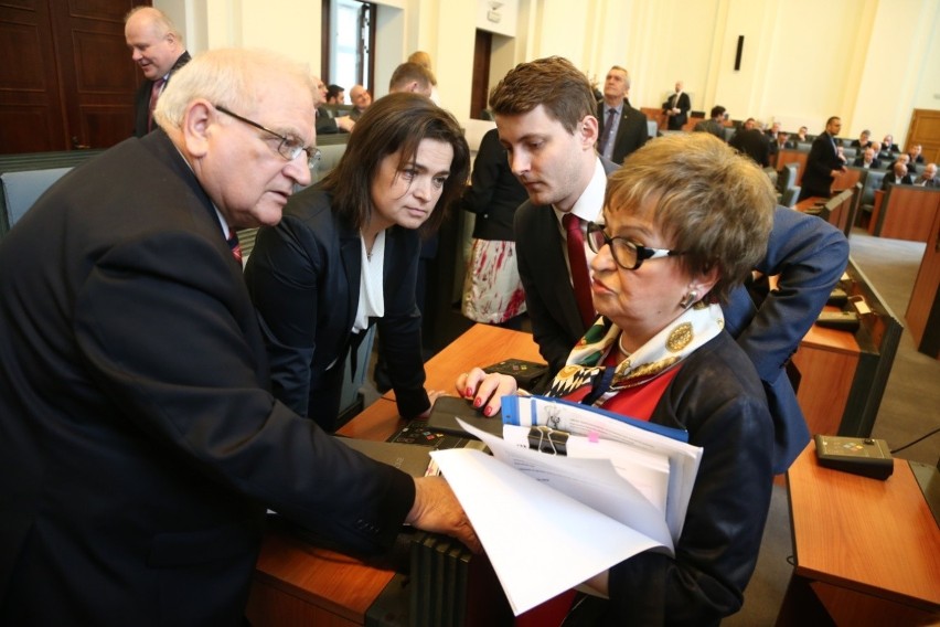 Platforma straciła władzę na Dolnym Śląsku. Zdrojewski: To jest wojna!