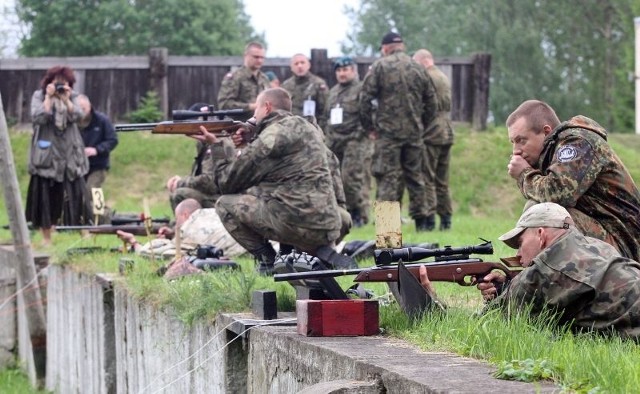 W środę na strzelnicy "Krzekowo" odbyło się zamknięte spotkanie z weteranami - zawody strzeleckie poświęcone pamięci ppłk. Hieronima Kupczyka.