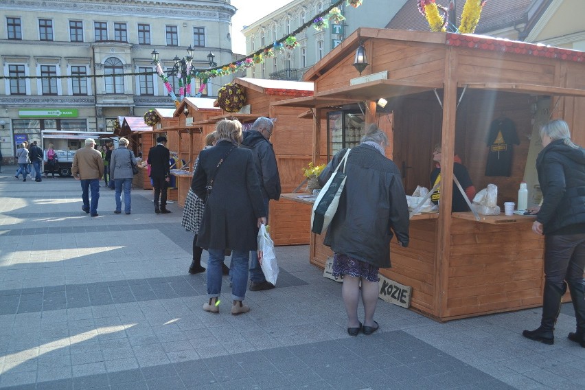 Jarmark wielkanocny w Rybniku rozpoczęty. Odbywa się na...