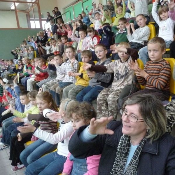 Na spotkanie przybyli pierwszoklasiści z czternastu szkół powiatu koneckiego.
